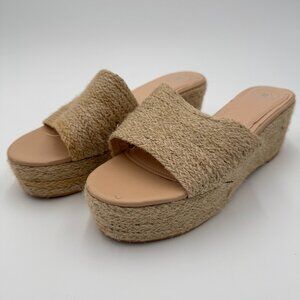 Woman's Flip-flops, shoes, beige, size 8